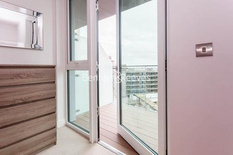 2 bedroom apartment to rent, Sovereign Court,  Hammersmith W6