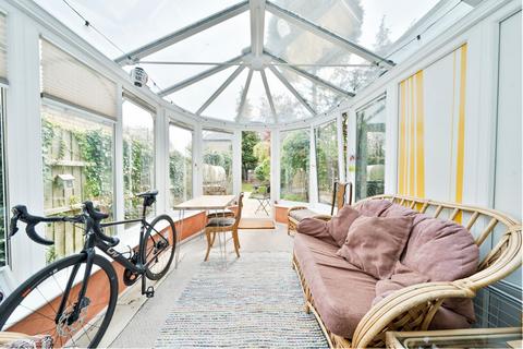 228 Cherry Hinton Road, Cambridge, CB1 7AW