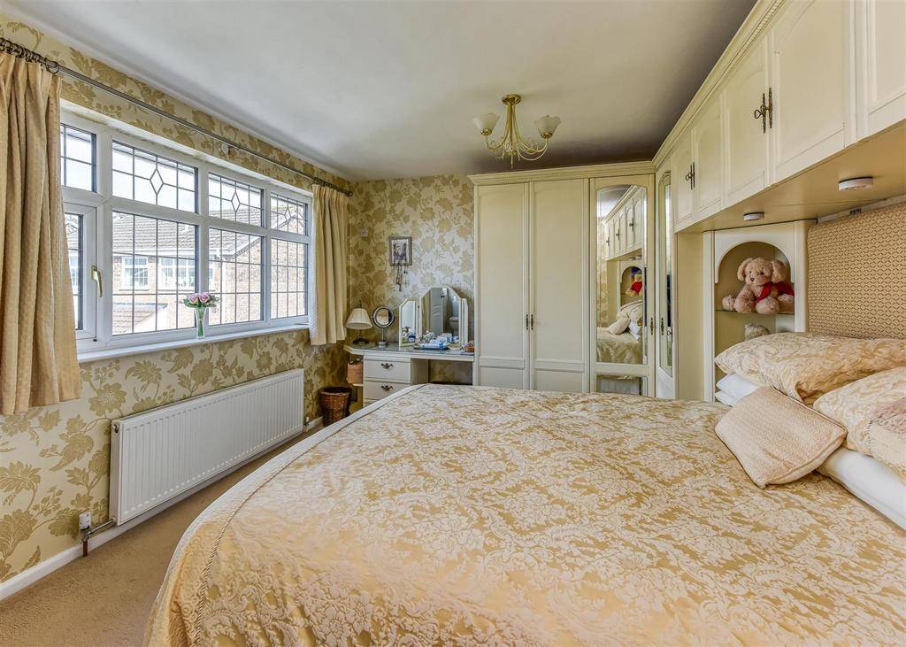 4 The Grange-Bedroom 1 (2).jpg