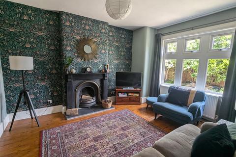 4 bedroom character property for sale, Saxondale Drive, Upper Saxondale, Radcliffe-On-Trent, Nottingham