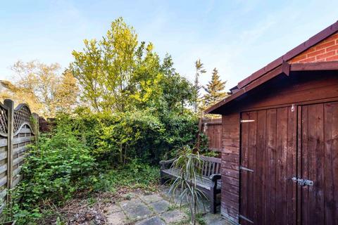 61 Wrexham Road, London, E3 2TJ
