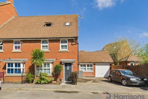 undefined, Carnation Crescent, Sittingbourne, Kent, ME10 4RY