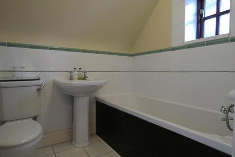 1 bedroom detached house to rent, The Mews, North Foreland Road, Broadstairs, Kent, CT10