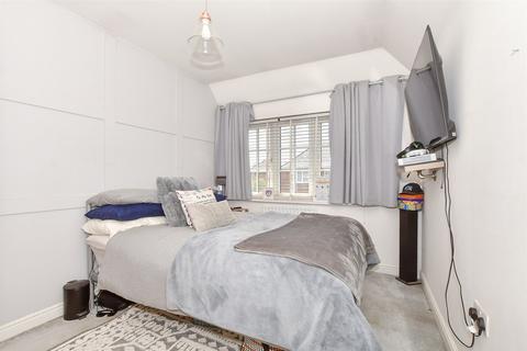 13 Cooper Drive, Herne Bay, CT6 5FF