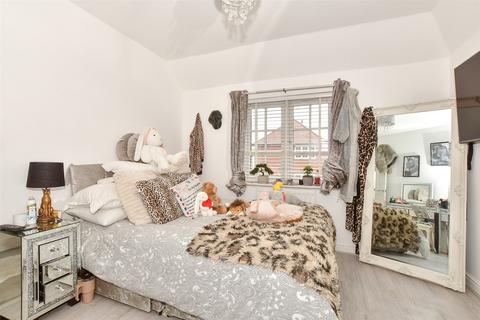 13 Cooper Drive, Herne Bay, CT6 5FF