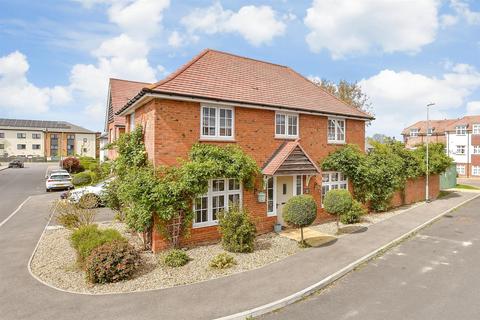 13 Cooper Drive, Herne Bay, CT6 5FF