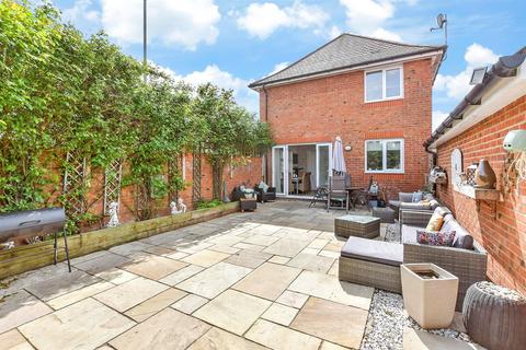 13 Cooper Drive, Herne Bay, CT6 5FF
