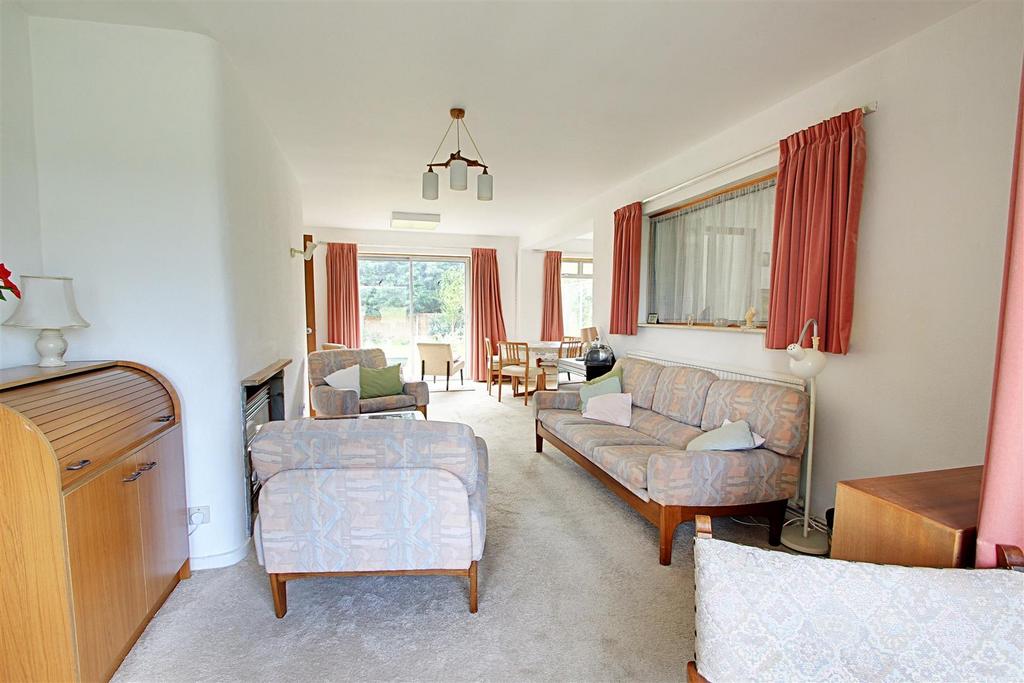 Living Room.jpg