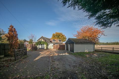 5 bedroom detached house for sale, Colchester Main Road, Alresford, Colchester, CO7