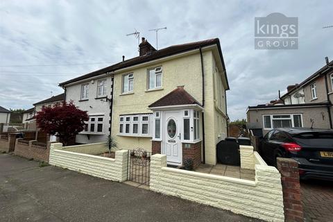 2 Webster Close, Waltham Abbey, EN9 3NU