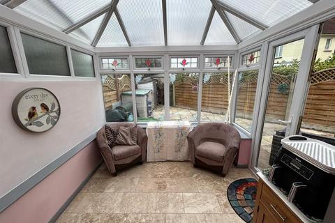 2 Webster Close, Waltham Abbey, EN9 3NU