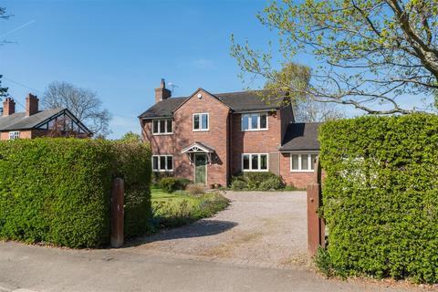 4 bedroom detached house for sale, Burwardsley Road, Tattenhall