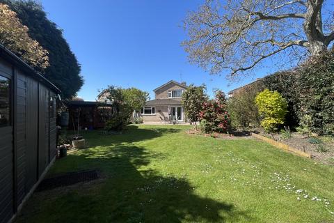 3 Bramley Crescent, Sonning Common, Reading, RG4 9LU