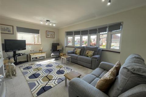 3 Bramley Crescent, Sonning Common, Reading, RG4 9LU