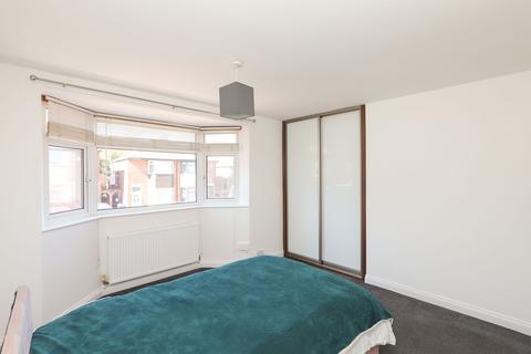 71 Lound Road, Sheffield, S9 4BH