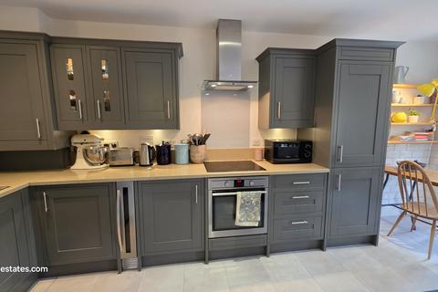 undefined, Victoria Road, New Barnet, EN4