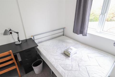 1 bedroom in a house share to rent, Charter Avenue, Coventry CV4