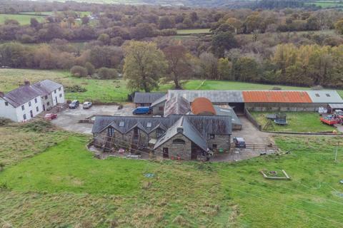 6 bedroom property with land for sale, Saron, Llandysul, SA44