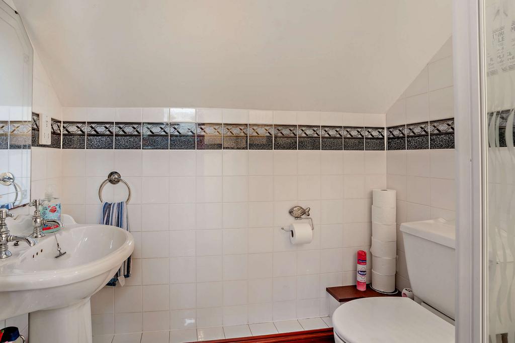 En Suite  2