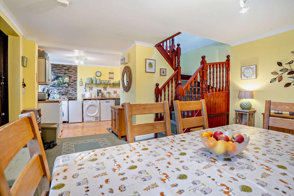 Open Plan Kitchen/Living Area