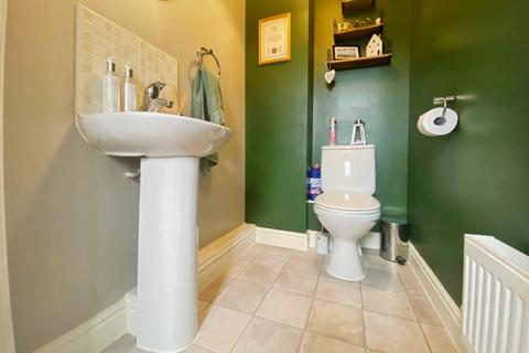 9 Ashcombe Crescent, Witney, OX28 6GL