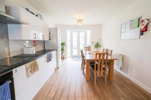 1 bedroom in a house share to rent, Charter Avenue, Coventry CV4