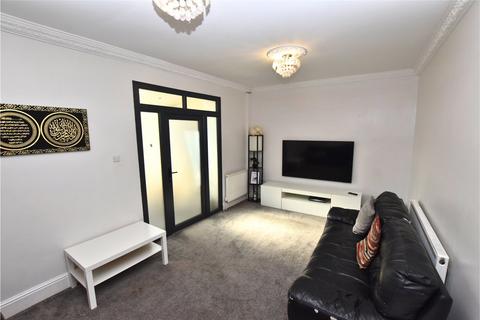9 Eversley Place, Halifax, HX2 7QB