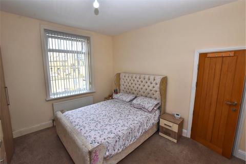 9 Eversley Place, Halifax, HX2 7QB