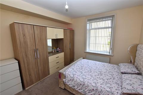 9 Eversley Place, Halifax, HX2 7QB