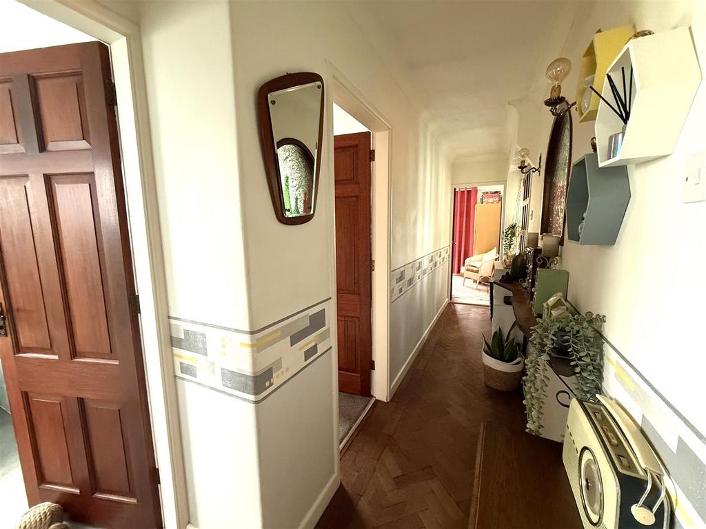 64 ARMITAGE HALLW - Copy.jpeg