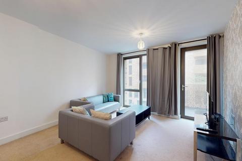 2 bedroom flat to rent, Nelson Walk