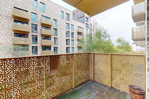 2 bedroom flat to rent, Nelson Walk