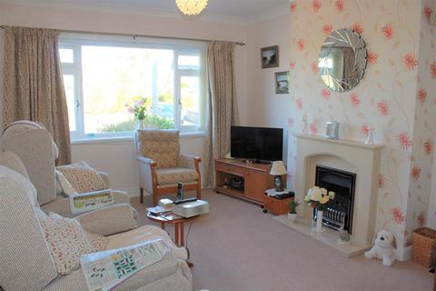 2 bedroom semi-detached bungalow for sale, Bryn View Road, Penrhyn Bay, Llandudno