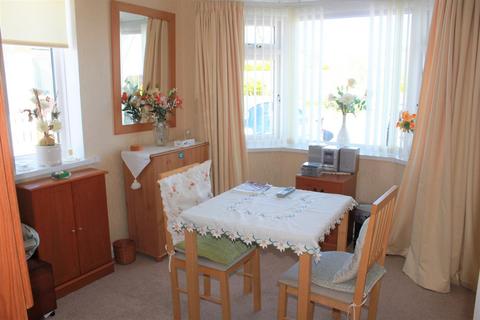 2 bedroom semi-detached bungalow for sale, Bryn View Road, Penrhyn Bay, Llandudno
