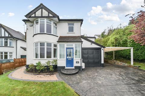 24 Hilltop Road, Whyteleafe, CR3 0DB