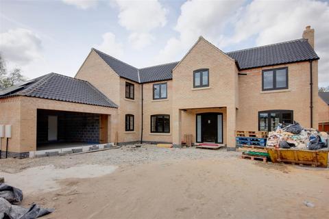5 bedroom detached house for sale, West End Farm Close, South Cave
