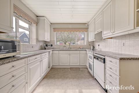 4 bedroom detached house for sale, Mulberry Hill, Shenfield, CM15