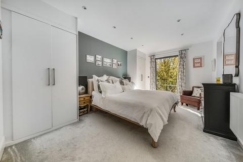 5 Chervil Close, Godalming, GU7 1PS