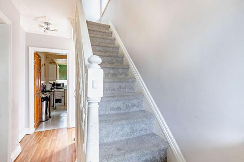 11 Exton Avenue, Luton, LU2 0LH