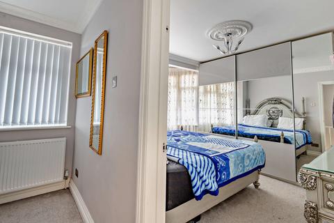 11 Exton Avenue, Luton, LU2 0LH