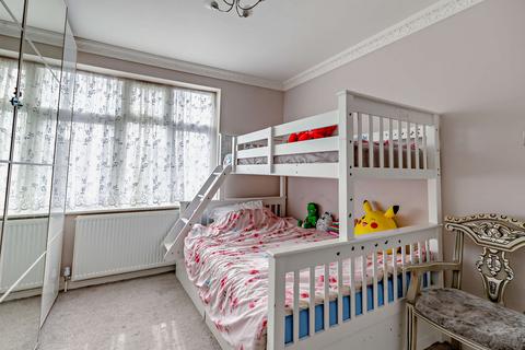 11 Exton Avenue, Luton, LU2 0LH