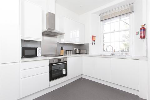 4 bedroom flat to rent, South Street, St Andrews, Fife, KY16