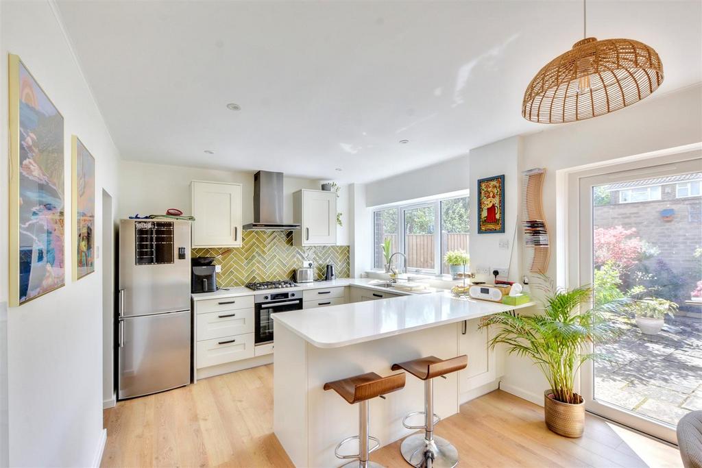 Kitchen 1.jpeg