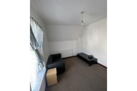 1 bedroom flat to rent, Gold Street, Adamsdown, Cardiff