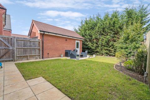 undefined, Griffiths Close, Bushey