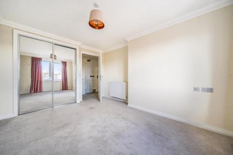 1 bedroom retirement property for sale, Newbury,  Berkshire,  RG14