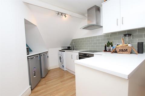 Studio to rent, 17-18 Broad Street, Bath BA1