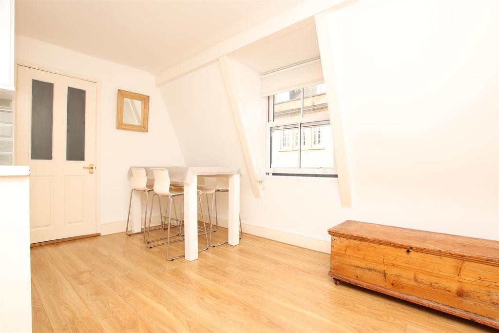 Dining area.JPG