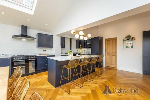 5 bedroom detached house for sale, Cropwell Road, Radcliffe-on-Trent