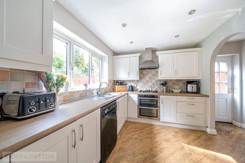 4 bedroom detached house for sale, Green Park View, Moorside, Oldham, OL1